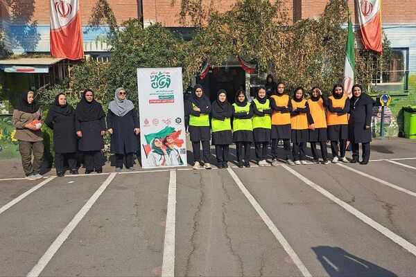 هنرنمایی دانش‌آموزان در رشته‌های ورزشی به‌مناسبت هفته تربیت‌بدنی در ناحیه 2 شهرری 