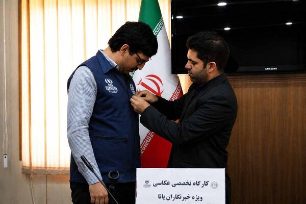 برگزاری کارگاه آموزش عکاسی با موبایل ویژه خبرنگاران پانا در صداوسیمای خراسان شمالی
