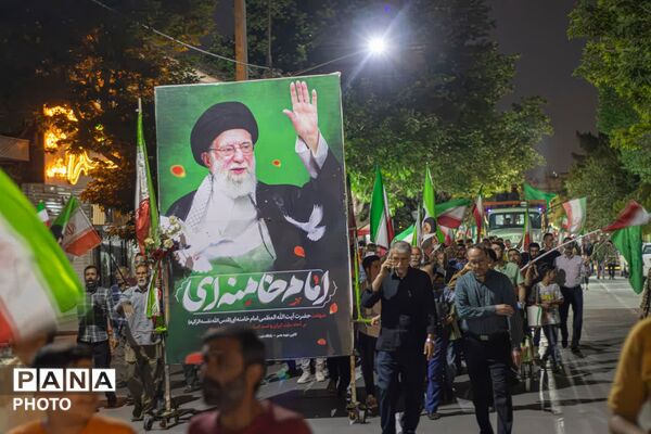حضور پرشور مردم در تجمع انقلابی؛ جلوه‌ای از همبستگی و ایستادگی