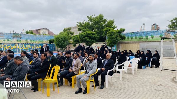 نواخته شدن زنگ سپاس معلم در باخرز