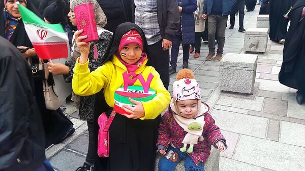 حضور اقشار مختلف جامعه در راهپیمایی پر شکوه ۲۲ بهمن سال ۱۴۰۴
