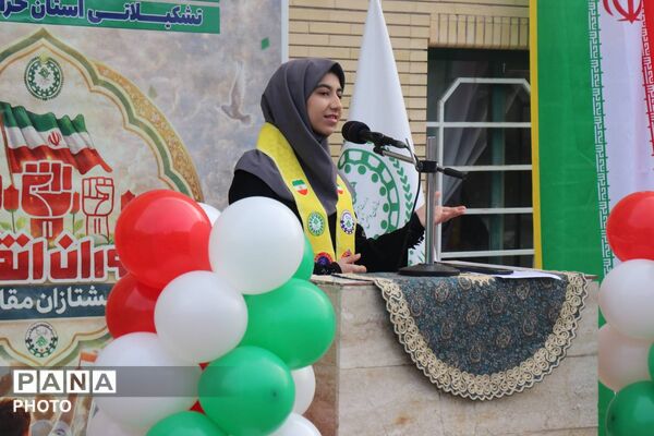 همایش «یاوران انقلاب» ناحیه ۶ مشهد در دبیرستان یاس ۲ 