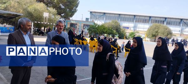 زنگ جوانه‌ها در گناباد به صدا در آمد