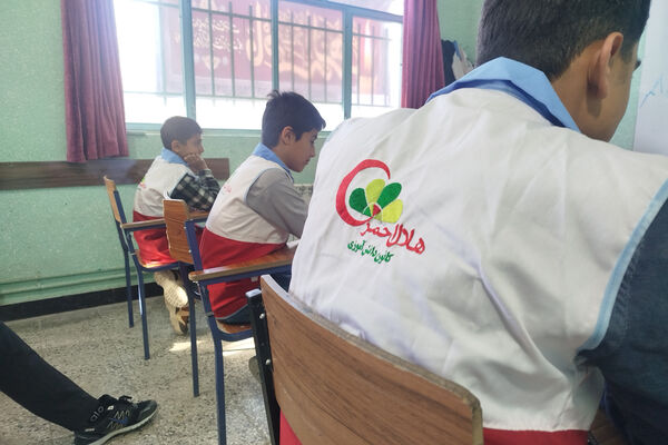 دانش‌آموزان مدرسه شهید باهنر لردگان آماده مقابله با زلزله شدند