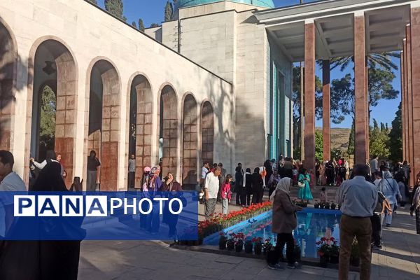 به مناسبت هفته سعدی شیرازی 