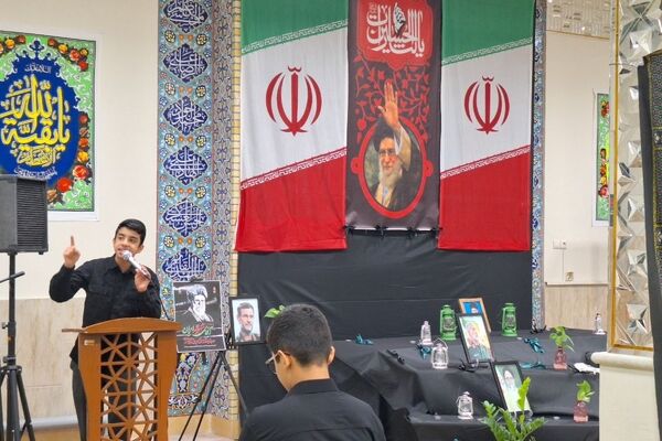 محفل نورانی انس با قرآن کریم به پاسداشت یاد رهبر شهید