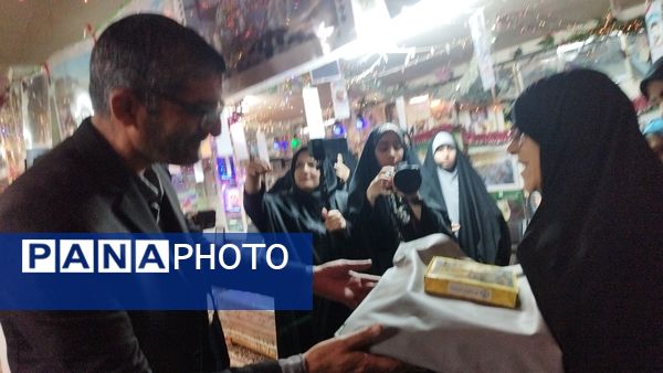 خانه‌ای با رنگ و بوی بهشت 