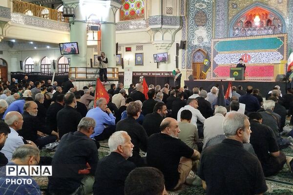 مراسم گرامیداشت رهبر شهید انقلاب اسلامی در حرم مطهر حضرت عبدالعظیم حسنی (ع) شهرری