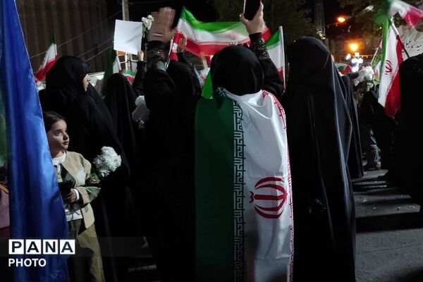 حماسه شبانه در ورامین؛ حضور مردمی که تاریکی را به روشنای همدلی بدل کردند