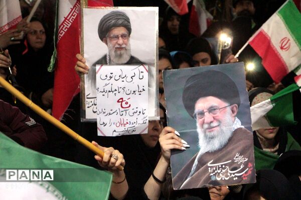 موج سی‌وهشتم اجتماع مردمی در اسلامشهر، طنین‌ساز حضور پرشور شهروندان 