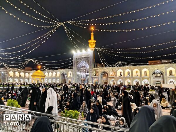 مراسم یادبود شهدا و دهه کرامت در حرم مطهر رضوی 