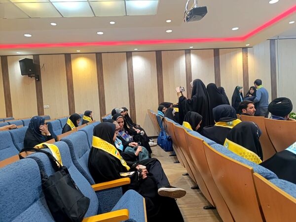 انتخابات هیات رئیسه مجمع دانش‌آموزی استان قم