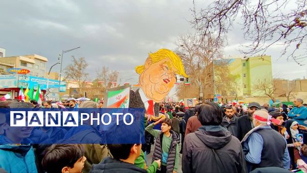 تجلی ولایتمداری در مسیر ۲۲ بهمن