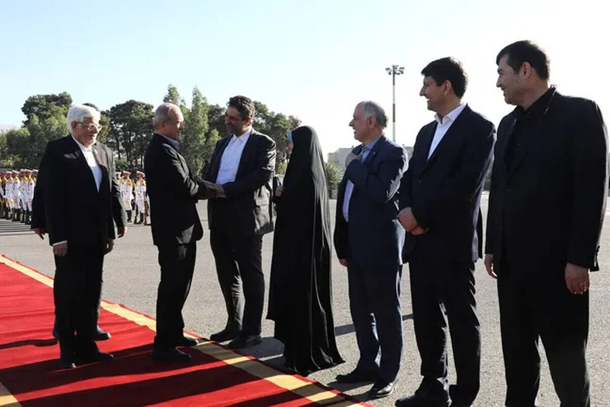 حضور وزیر ورزش و جوانان در مراسم بدرقه سفر رئیس جمهور به سازمان ملل