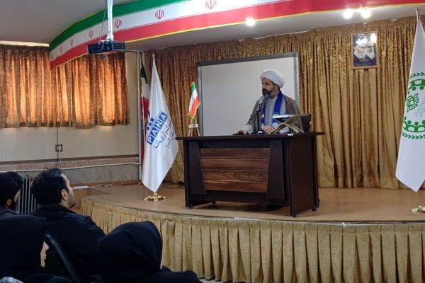 تربیت یک امر تدریجی و مستمر است 