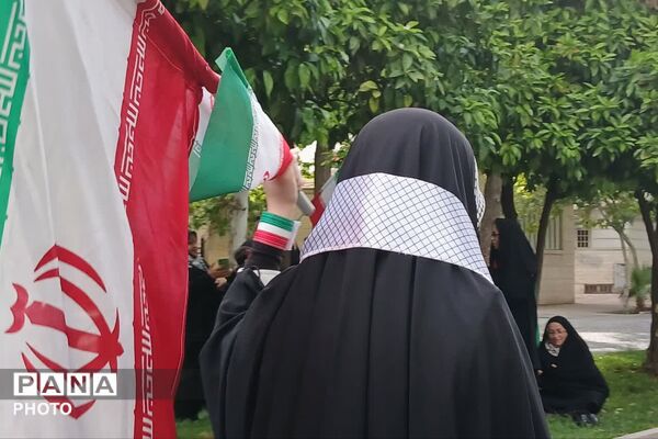 اجتماع دختران جان فدای ایران در شیراز