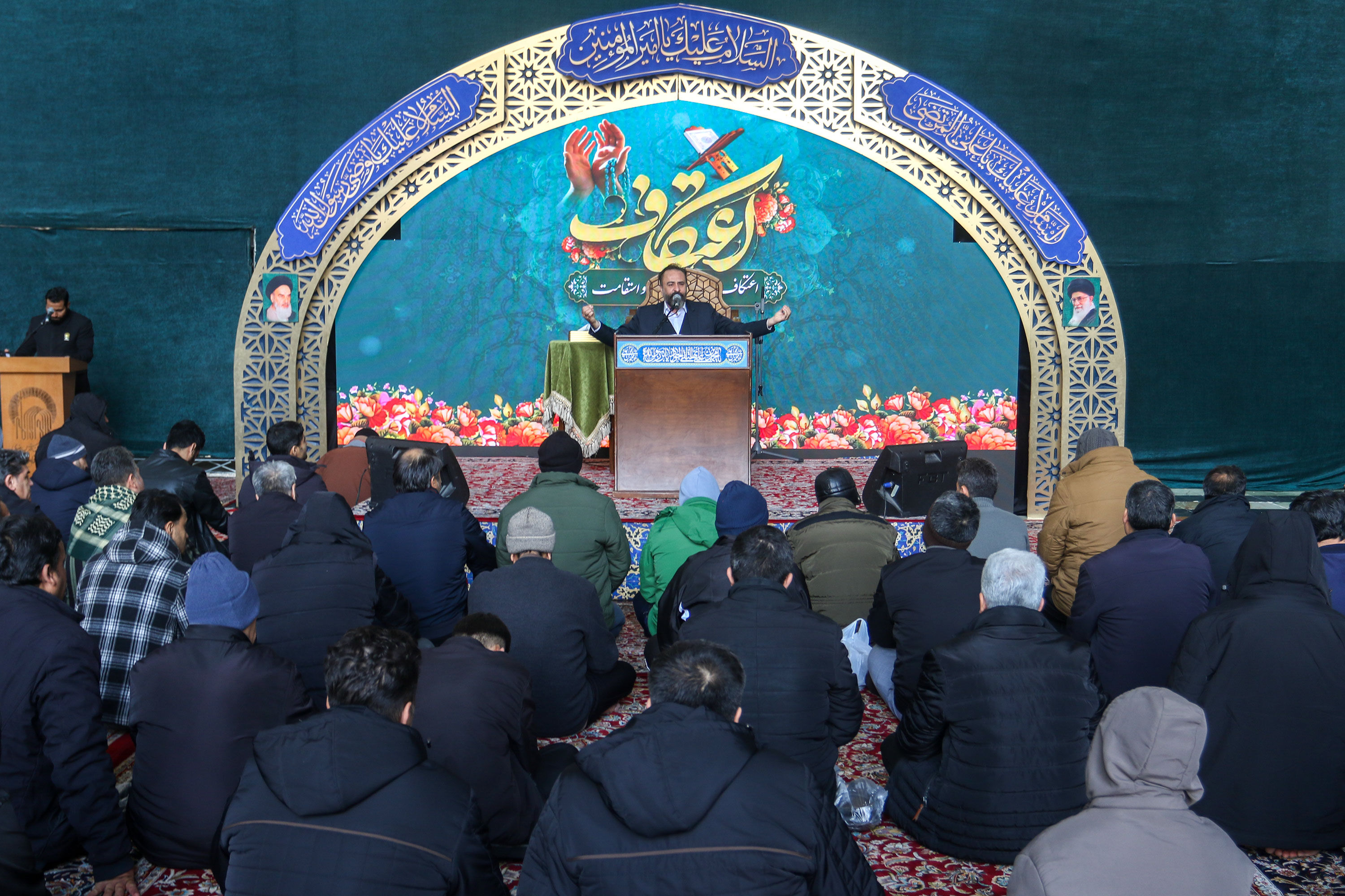 آیین معنوی اعتکاف در حرم مطهر رضوی- ۳