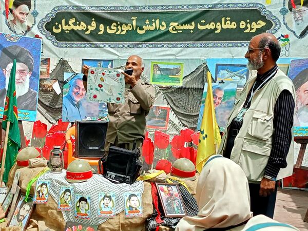 بازدید دانش آموزان دبستان سمیه از کنگره ملی شهید مدرس