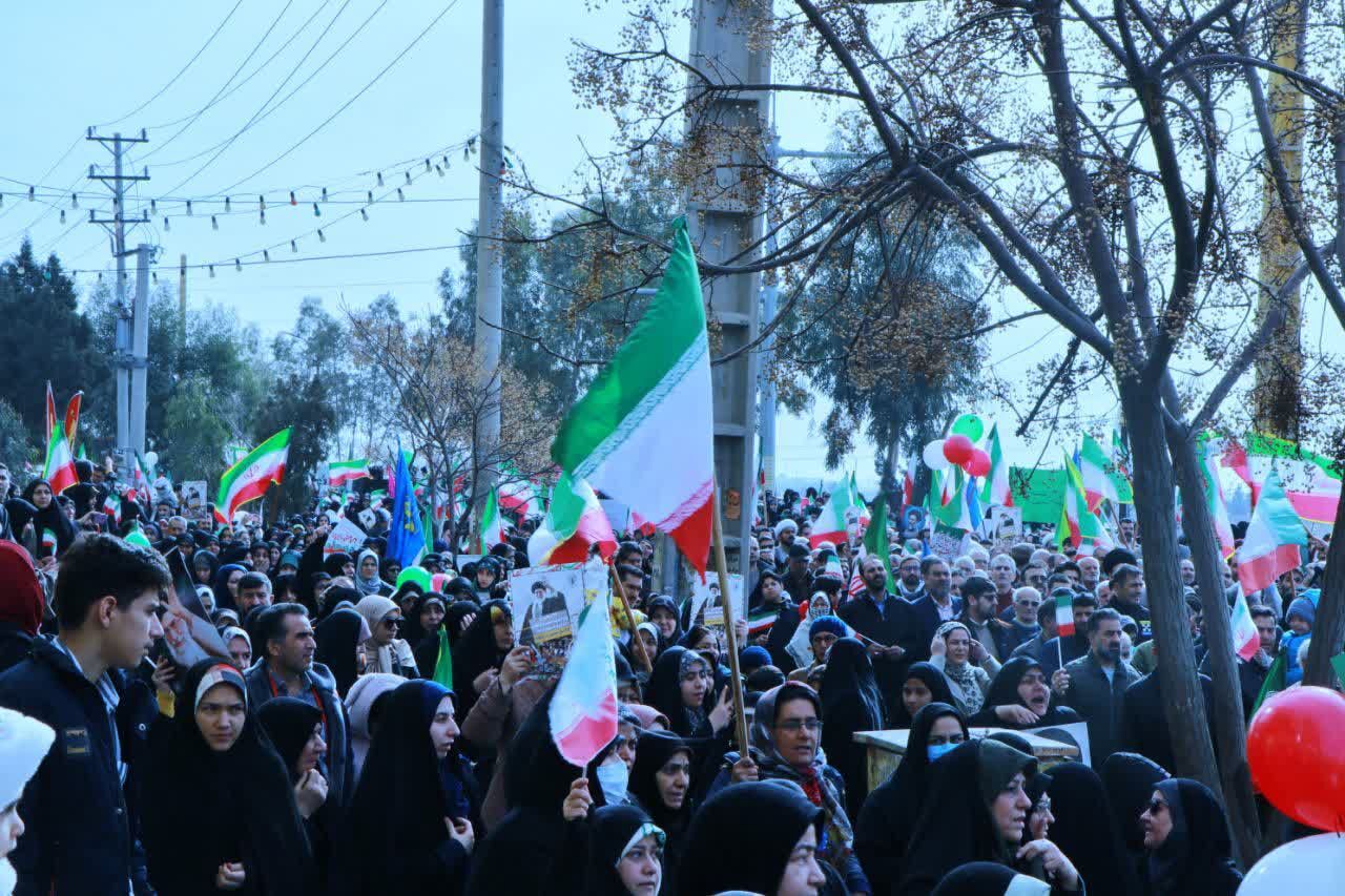 تصاویر ماندگار از حماسه 22بهمن در پرند