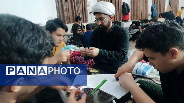 ساخت پل ماکارونی توسط معتکفین اعتکاف دانش آموزی سه روز در بهشت