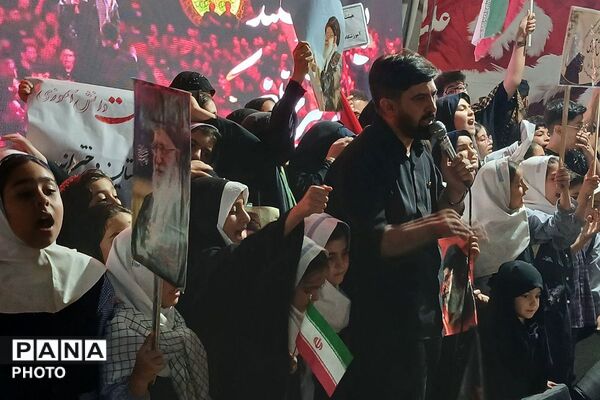 میدان بیعت دانش‌آموزان با سیدالشهدای انقلاب