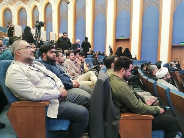 حضور اعضای پانای قم در مراسم روز خبرنگار