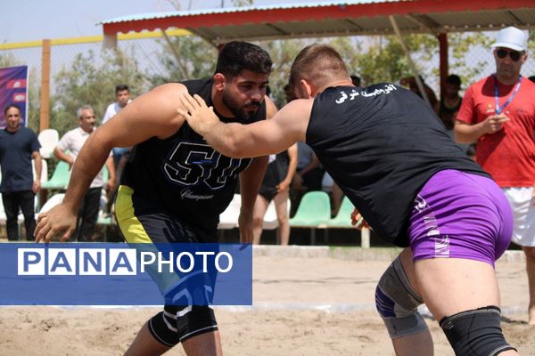 مسابقات کشوری انتخابی تیم ملی کُشتی ساحلی در بناب