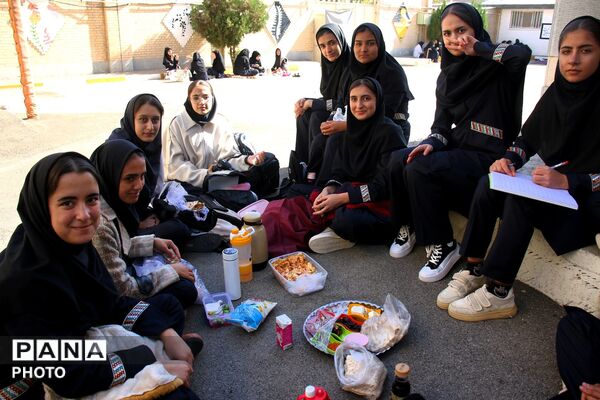 صبحانه سلامت در هنرستان شهید سادلجی؛ گامی برای تقویت بدن و ذهن هنرجویان
