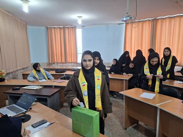 انتخابات مجمع و هیات رئیسه سازمان دانش‌آموزی در شهرستان آبدانان