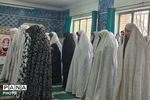 محفل نور در دبستان هدی شهر قدس