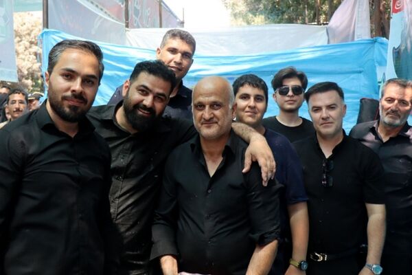 پای‌برهنه،در مسیر عشق