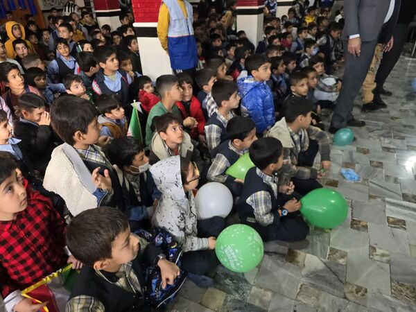 آیین جشن باشکوه چهل و ششمین سالگرد پیروزی انقلاب در مدرسه ۱۷ شهریور یاسوج