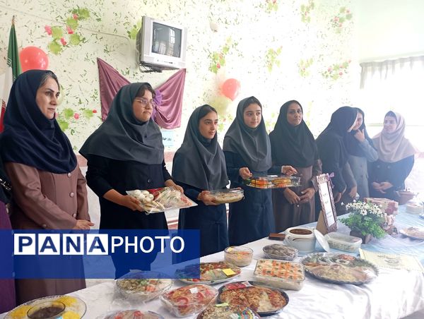 جشنواره غذا دبیرستان شهید تاجی(فضلیت)
