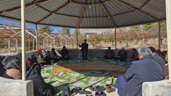 طرح اردوی تمشک در شهرستان دنا