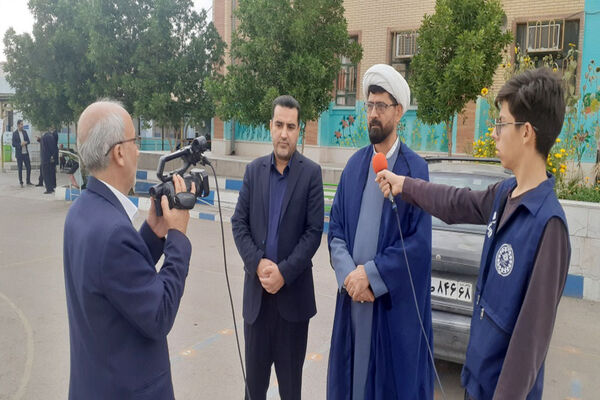 بازدید ناظران استانی از ستاد اسکان فرهنگیان دشتستان