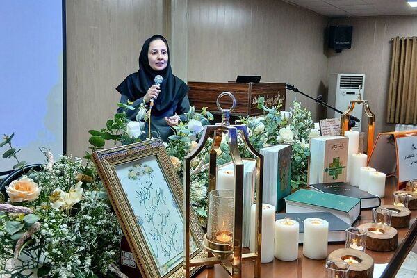 گردهمایی‌ دانش آموزی در هفته کتاب و کتابخوانی