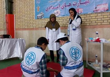 برگزارط اولین جشنواره رقابت‌های علمی و مهارتی سفیران سلامت در اردوگاه شهید محمد منتظری شهریار