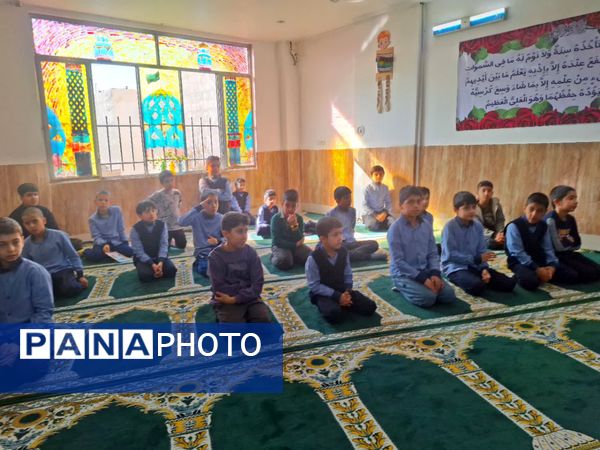 جشن کتابنوش در ناحیه۶ مشهد