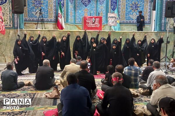 هم‌نوایی دانش‌آموزان شهرقدس در مصلی