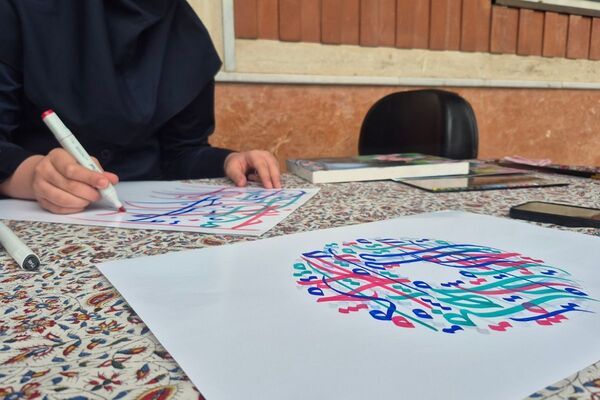 جشن پیروزی انقلاب در دبیرستان فرزانگان1 اسلامشهر