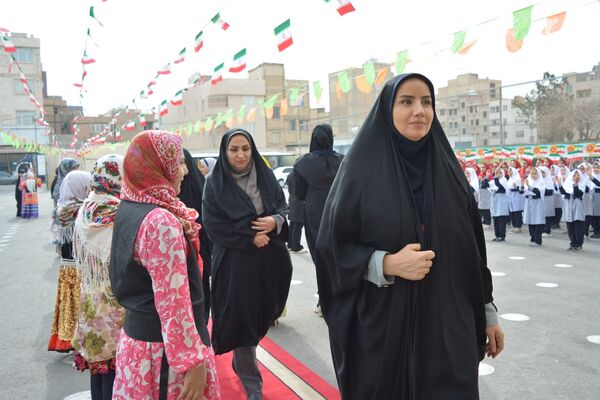 افتتاحیه طرح  «ایرانمون» در مدرسه شهدای گمنام بهارستان‌دو