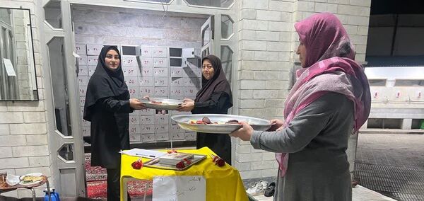 پیوند معنوی دانش آموزان و ایرانمون در اعتکاف