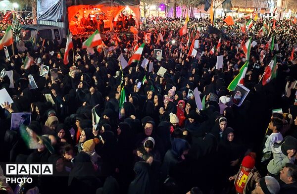 مراسم وداع با شهید پاسدار محمد صادق نظافتی در کاشمر