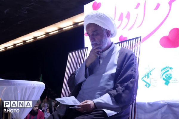 جشن ازدواج ۱۴ زوج جوان در میدان معلم شیراز - 2