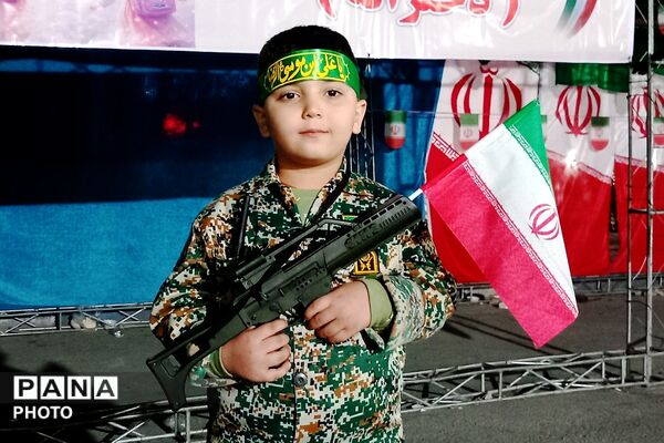 سربندهای “یا امام رضا”؛ پیوند نسل نو با سیره ائمه اطهار در تجمعات بهارستان