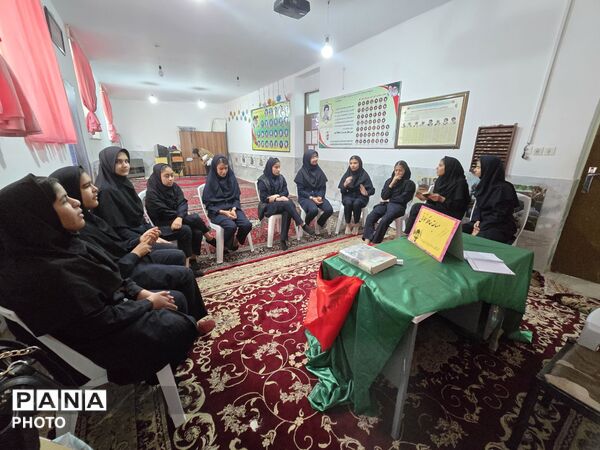 مرحله آموزشگاهی مسابقات حافظ خوانی در خلیل آباد