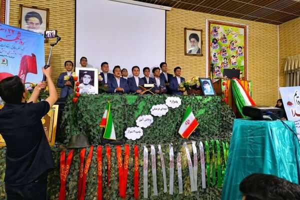 یادواره شهدا در دبیرستان شاهد 14
