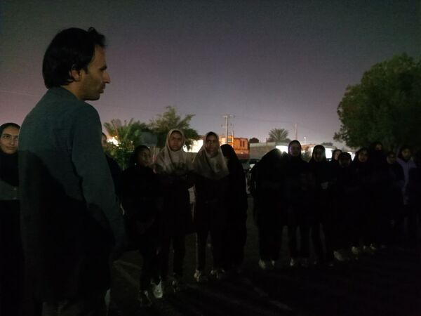 رصد آموزشی ماه در مدرسه حضرت فاطمه(س) میناب؛ گامی برای پرورش استعدادهای نجومی