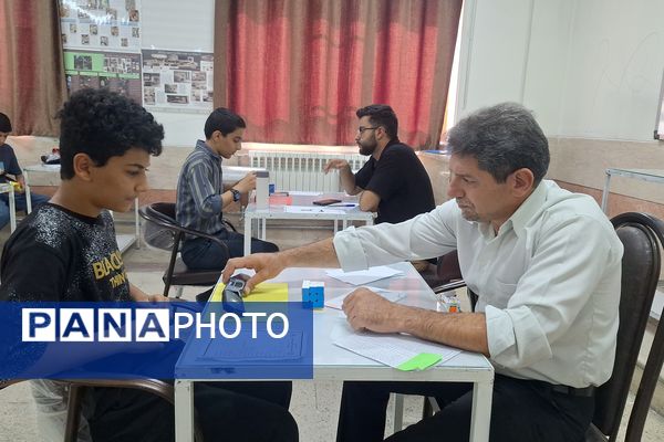 مسابقات بازی‌های فکری رویش مرحله استانی در شیراز