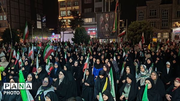 دومین اربعین حضور مردم غیور نیشابور همزمان با دومین سالگرد شهادت شهدای خدمت